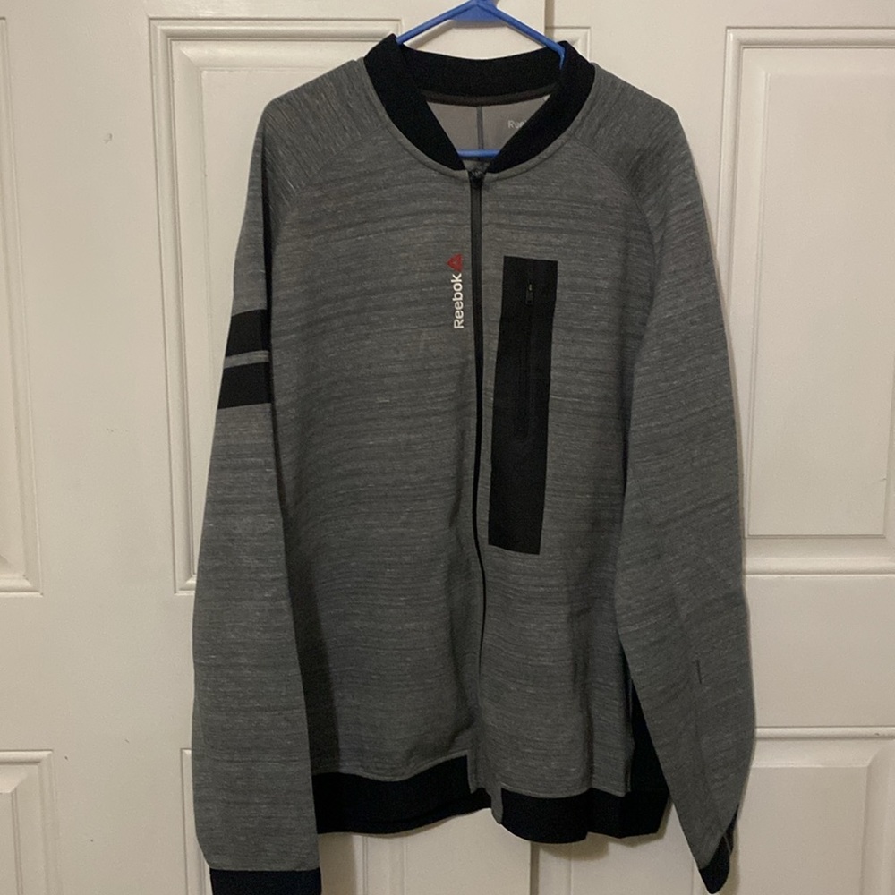 Reebok full zip up jacket - Picture 2 of 3